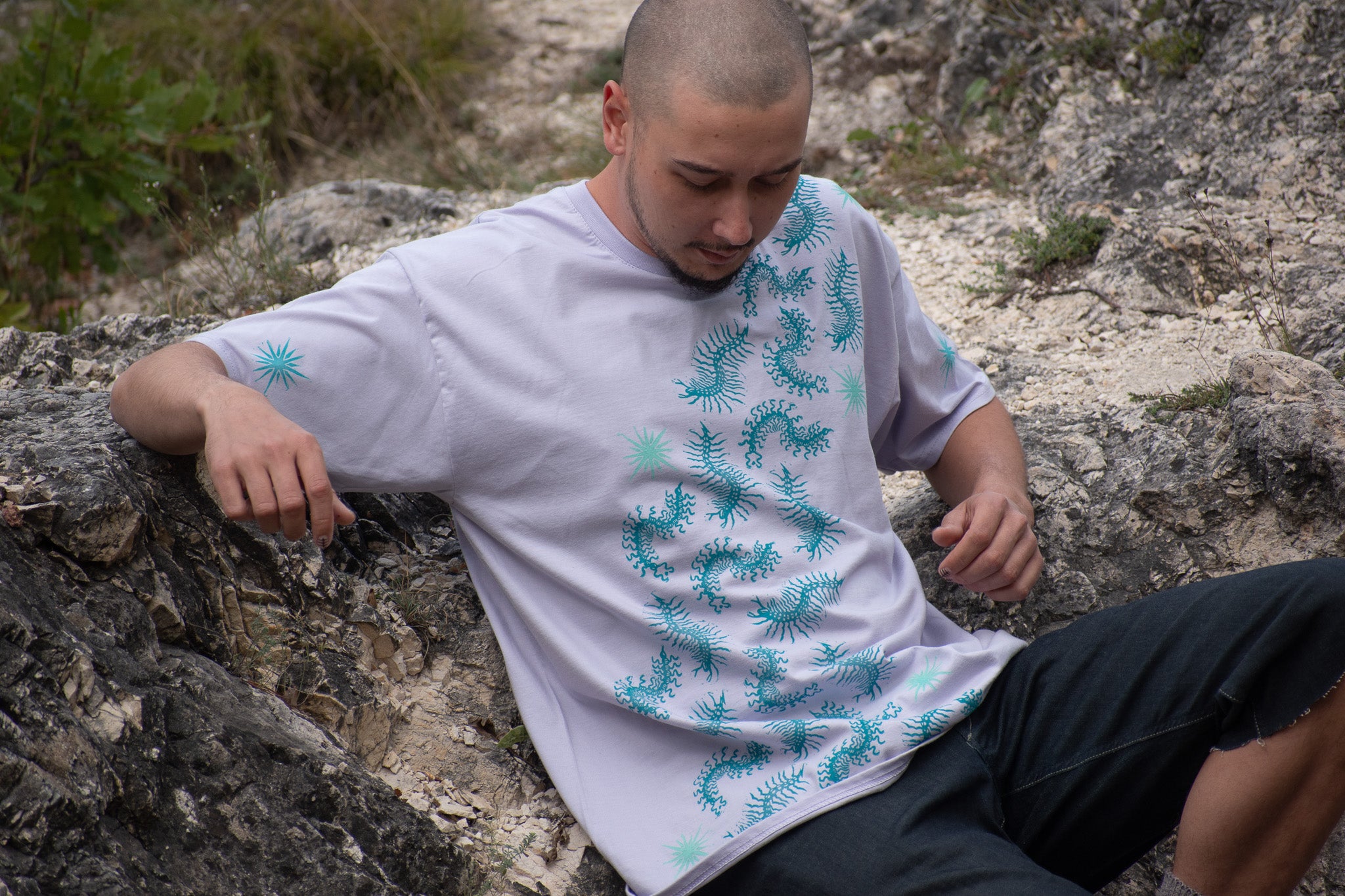 CENTIPEDE_BLOCK_PRINTED T-SHIRT