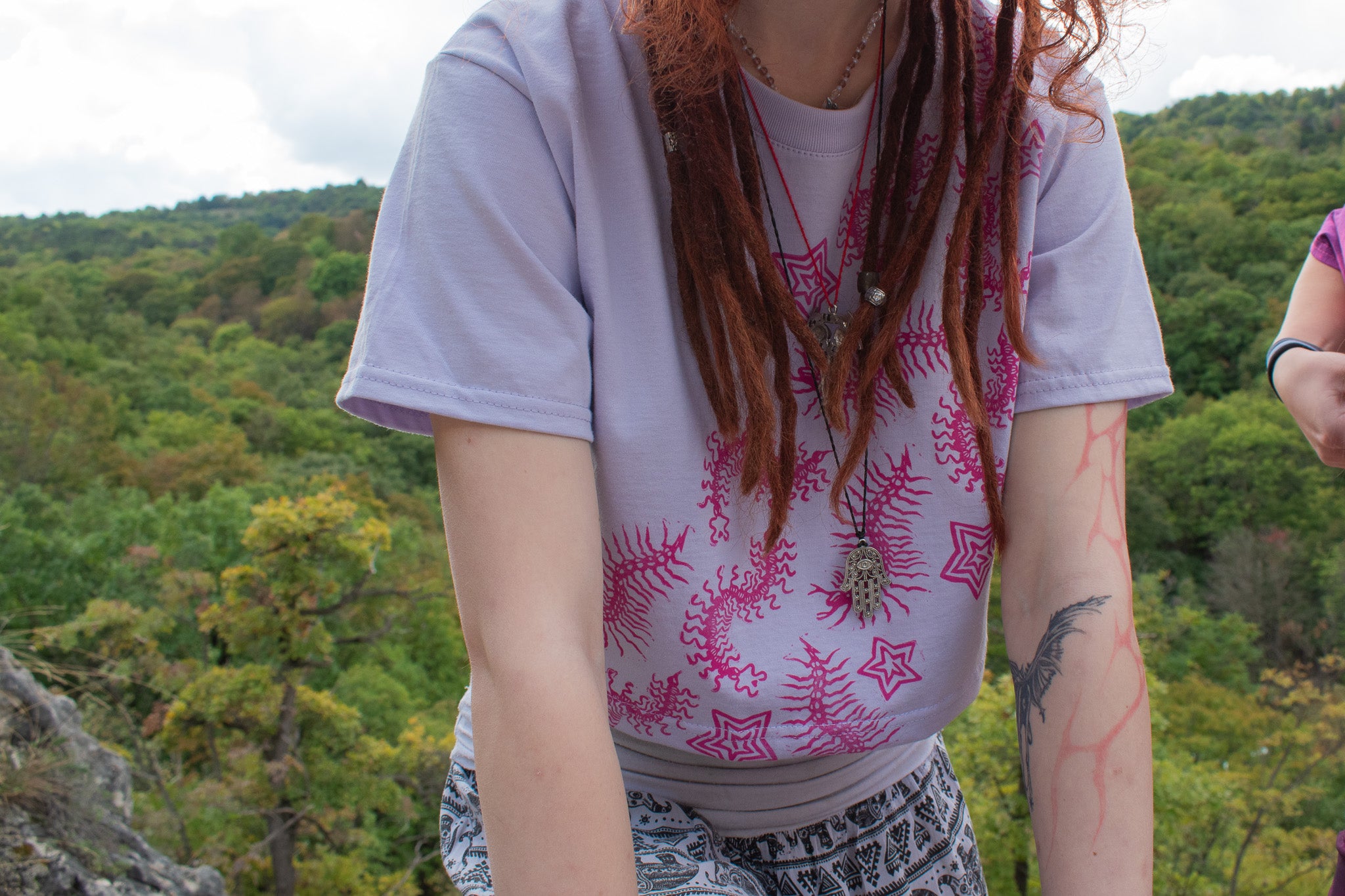 CENTIPEDE_BLOCK_PRINTED T-SHIRT