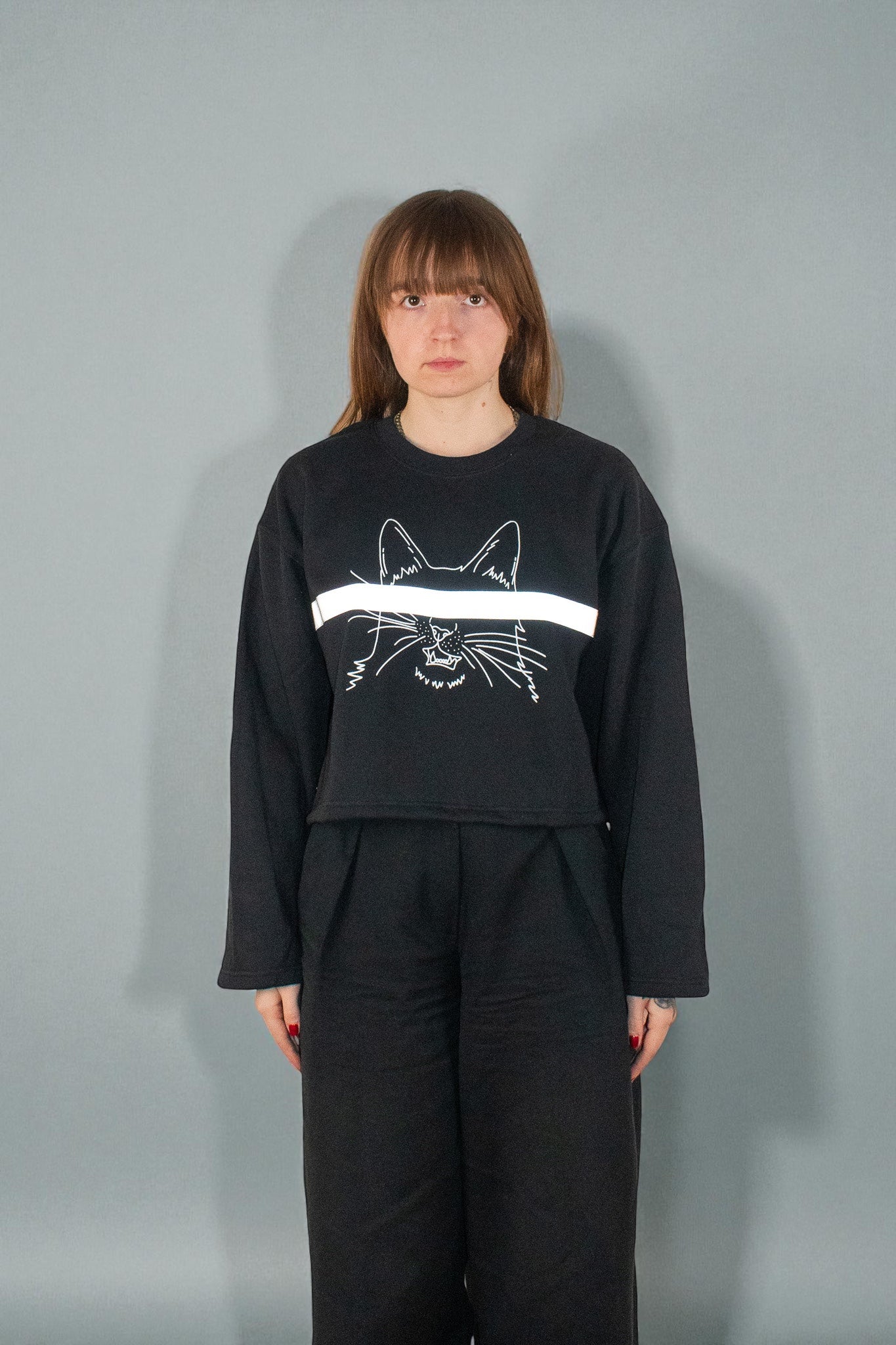 REFLECTIVE CENSORED KITTY SWEATSHIRT CROPPED