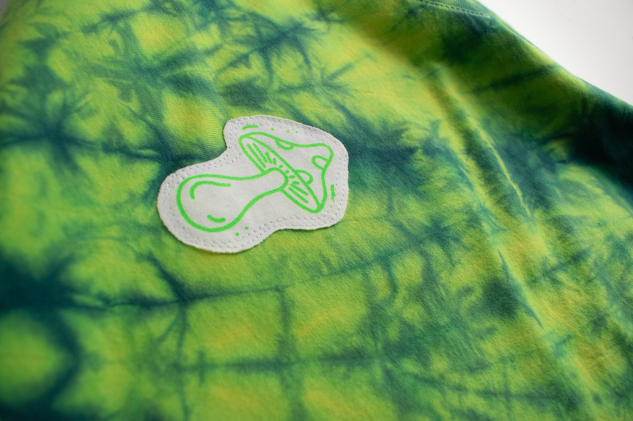 MUSHROOM_PATCHT-SHIRT TIE-DYE