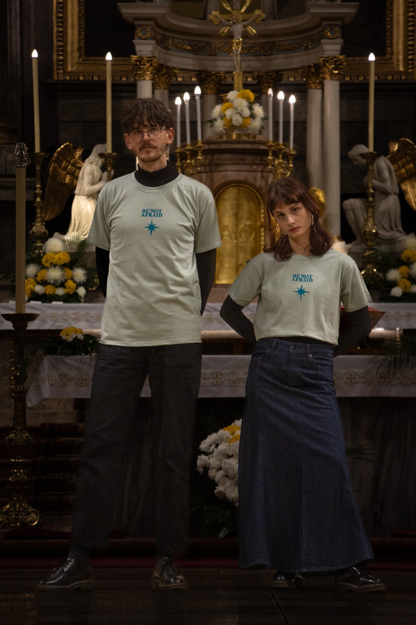 SIMPLE_MESSAGE BLOCK PRINTED CROPPED T-SHIRT